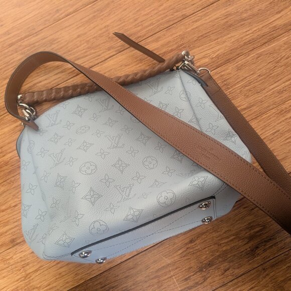 LV Monogram Mahina Baby line Chain - Picture 3 of 5